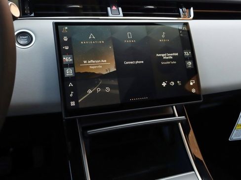 Used 2026 Land Rover Range Rover Evoque S image 19