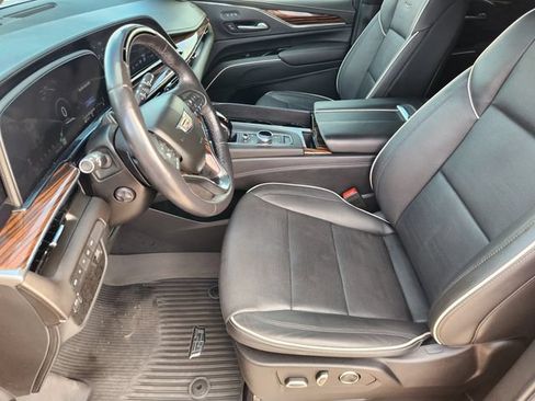 Used 2024 Cadillac Escalade Premium Luxury w/ LPO, Floor Liner Package AWD/4WD image 13