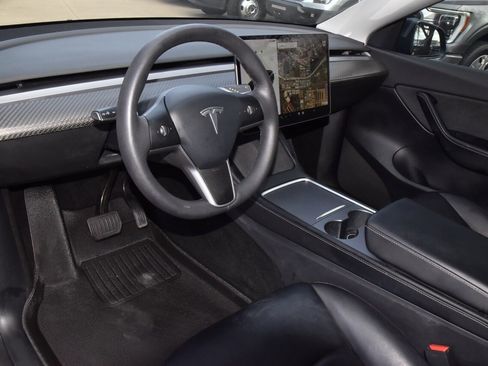 Used 2021 Tesla Model Y Long Range image 29