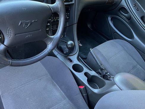 Used 2002 Ford Mustang Coupe image 20