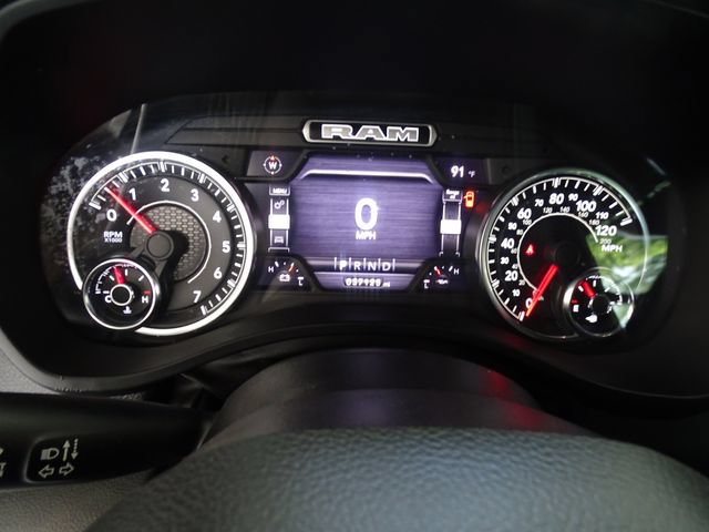 Used 2023 RAM 1500 Laramie AWD/4WD image 16