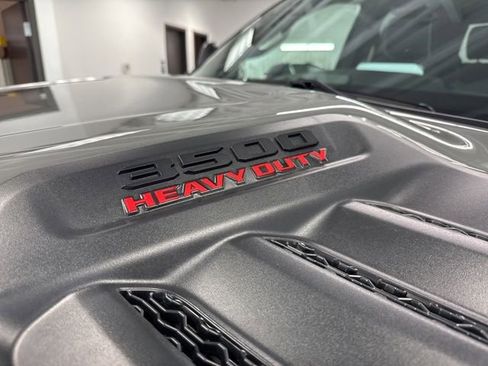New 2026 RAM 3500 Laramie AWD/4WD image 4