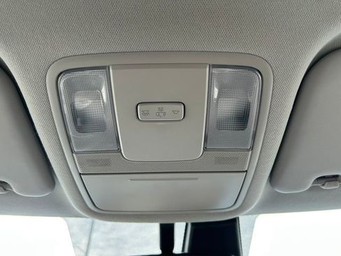 Used 2025 Kia Soul S image 28