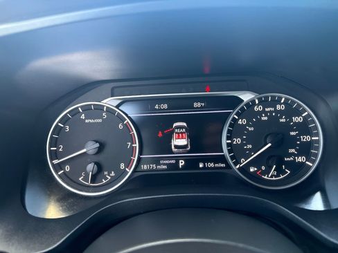 Used 2023 Nissan Rogue SL w/ SL Premium Package FWD image 27