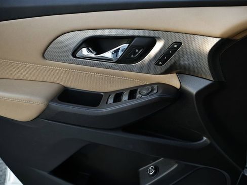 Used 2022 Chevrolet Traverse Premier image 9