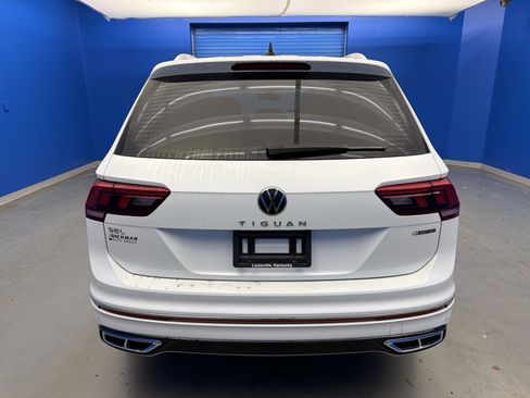 Used 2024 Volkswagen Tiguan SEL R-Line image 6