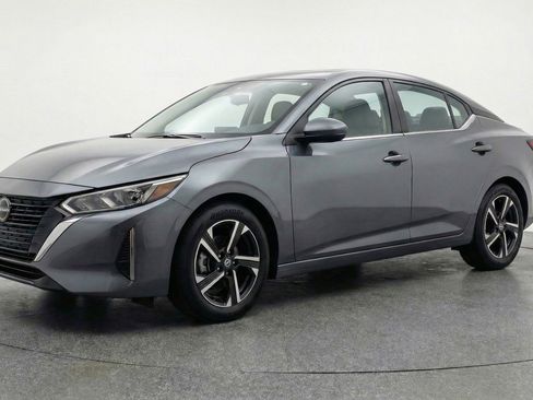 Used 2025 Nissan Sentra SV FWD image 3