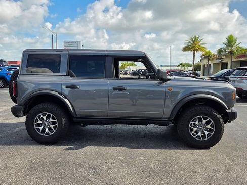 Used 2025 Ford Bronco Badlands AWD/4WD image 8