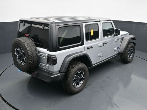 Used 2023 Jeep Wrangler Unlimited Rubicon 4xe w/ Cold Weather Group AWD/4WD image 15
