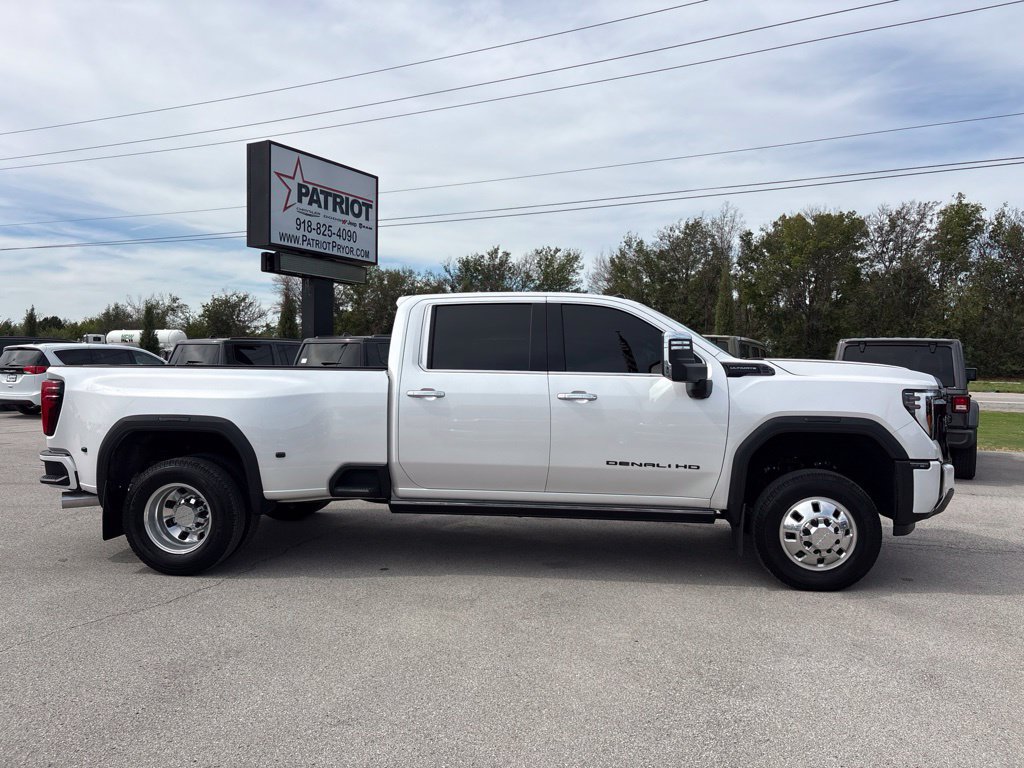Used 2024 GMC Sierra 3500 Denali Ultimate AWD/4WD image 45