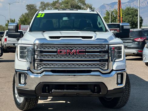 Used 2021 GMC Sierra 3500 SLT w/ SLT Convenience Package AWD/4WD image 2