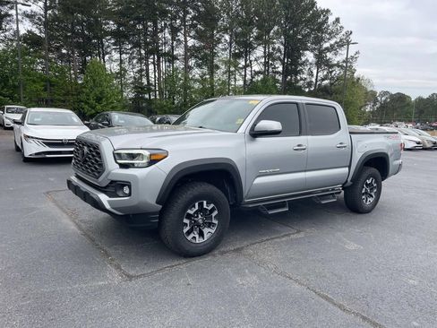 Used 2022 Toyota Tacoma TRD Off-Road w/ TRD Premium Off Road Package image 9