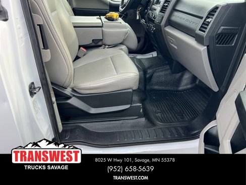 Used 2019 Ford F550 4x4 SuperCab Super Duty image 4