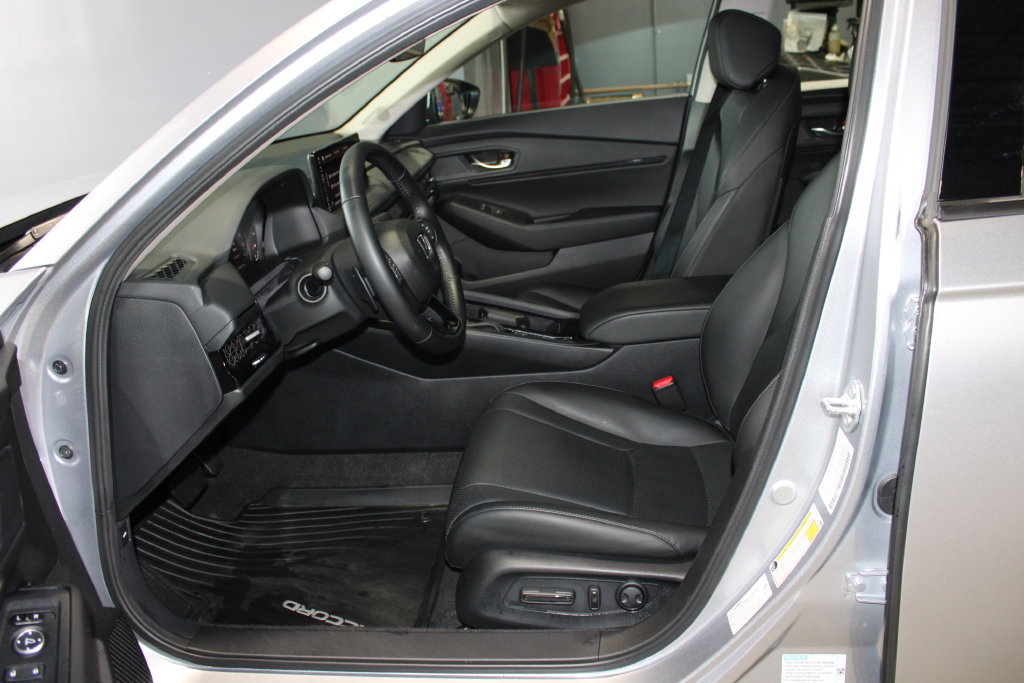 Certified 2025 Honda Accord EX-L image 7