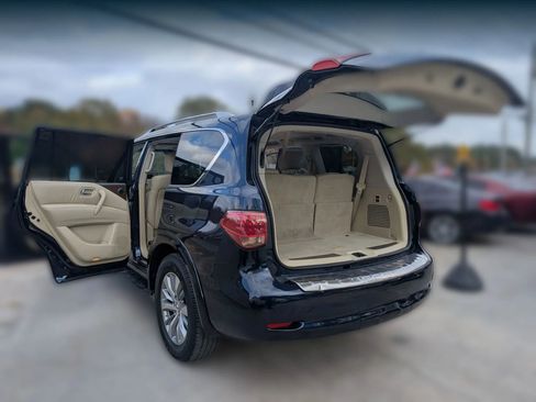 Used 2016 INFINITI QX80 4WD w/ Driver's Assistance Package image 16