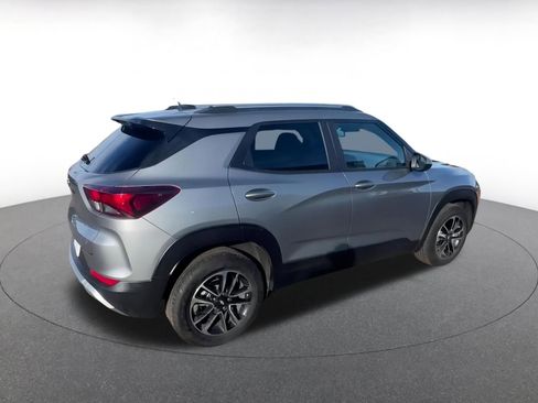 Used 2025 Chevrolet TrailBlazer LT image 14