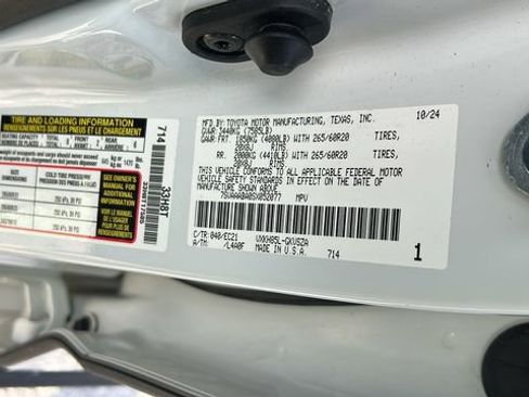 Used 2025 Toyota Sequoia SR5 w/ SR5 Premium Package image 30