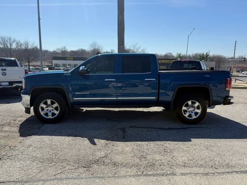 Used 2018 GMC Sierra 1500 SLT w/ Suspension Package, Off-Road image 6