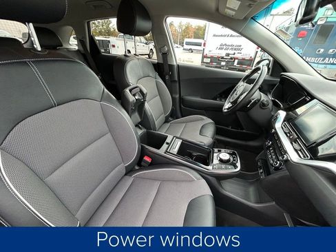 Used 2020 Kia Niro EX w/ Cold Weather Package image 25