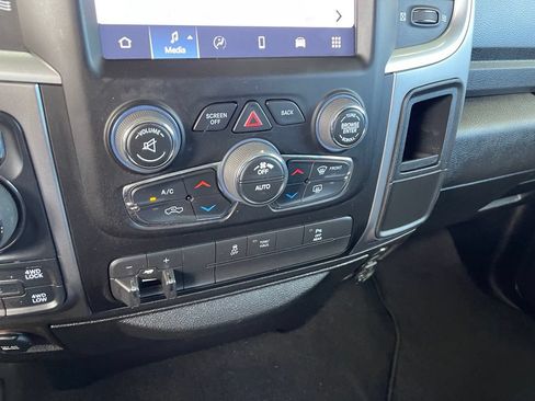 Used 2022 RAM 1500 Classic SLT w/ Electronics Group AWD/4WD image 20