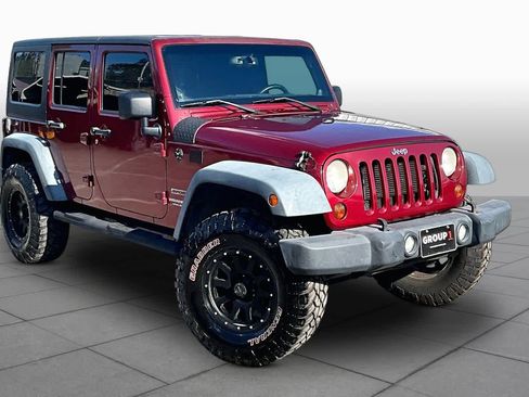 Used 2013 Jeep Wrangler Unlimited Sport AWD/4WD image 3