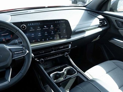 New 2026 Chevrolet Traverse LT FWD image 17