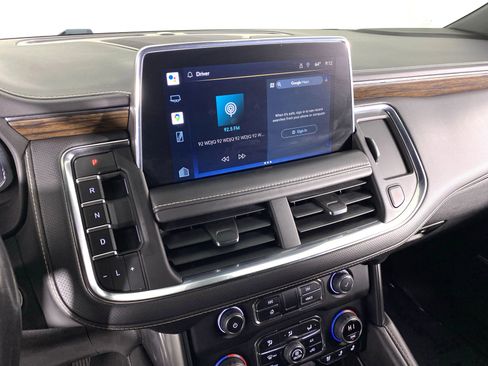 Used 2022 Chevrolet Suburban Premier image 29