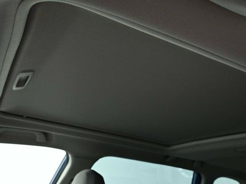 Used 2023 Subaru Forester Premium AWD/4WD image 36