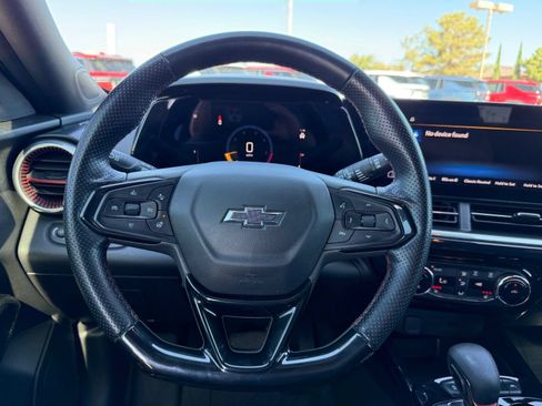 Certified 2024 Chevrolet Trax RS w/ Driver Confidence Package FWD image 17