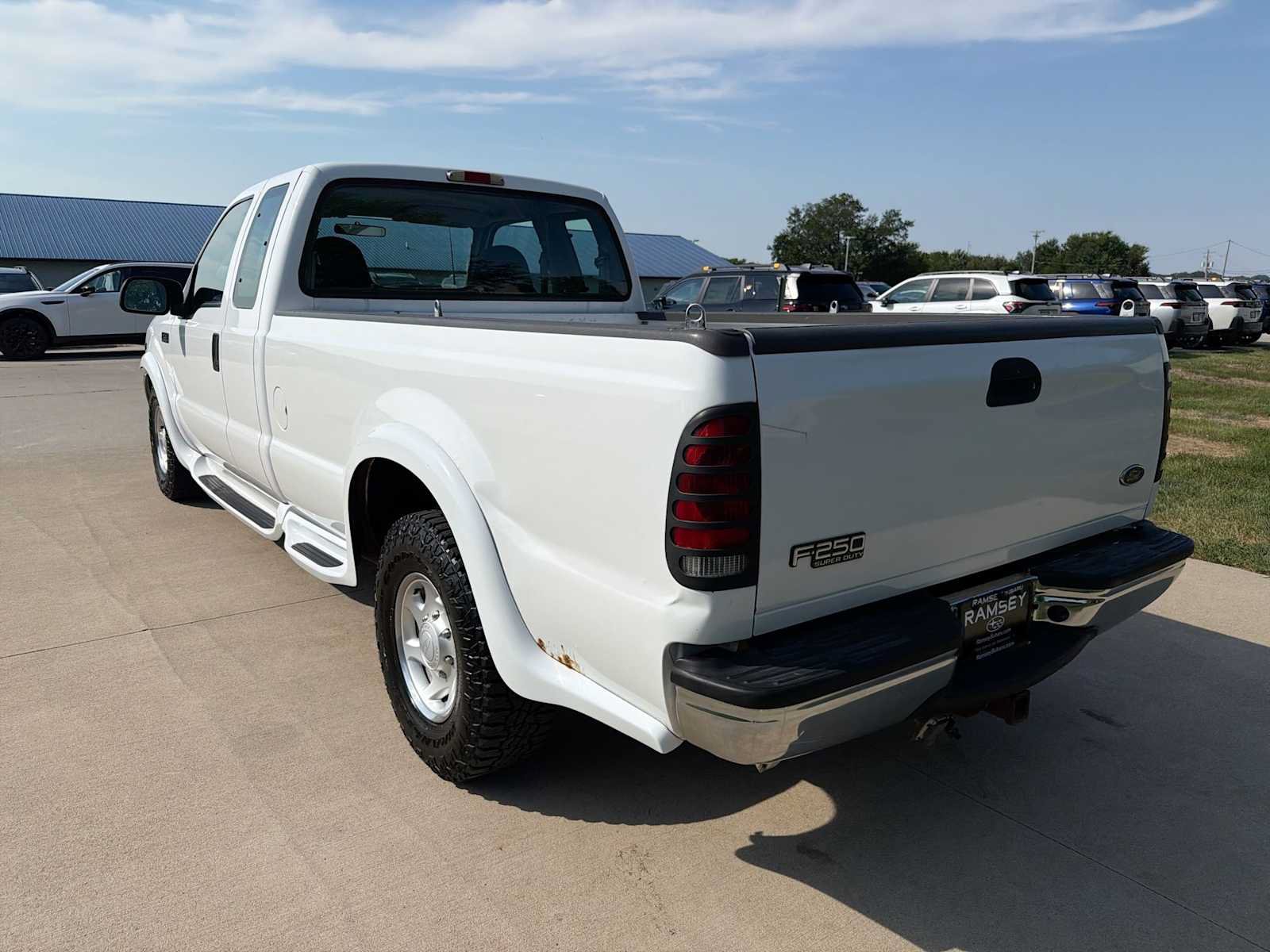 Used 2002 Ford F250 2WD SuperCab Super Duty image 4