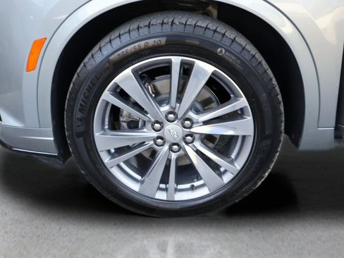 Certified 2025 Cadillac XT6 Premium Luxury image 9