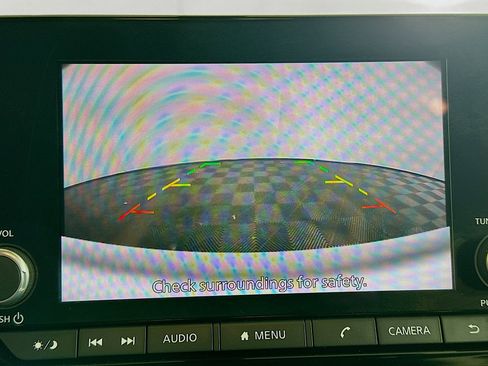 Used 2024 Nissan Pathfinder S image 22