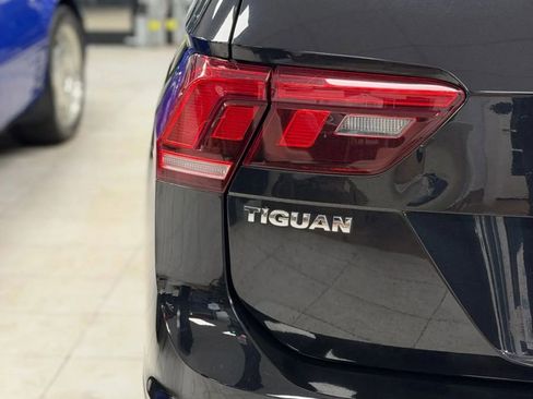 Used 2021 Volkswagen Tiguan S image 7