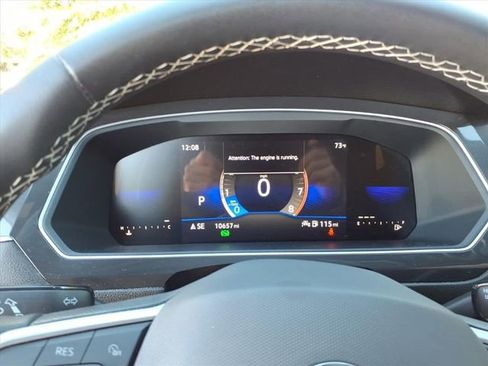 Used 2023 Volkswagen Tiguan SE image 8