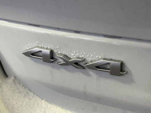 New 2025 Jeep Grand Cherokee Laredo w/ Luxury Tech Group I image 6