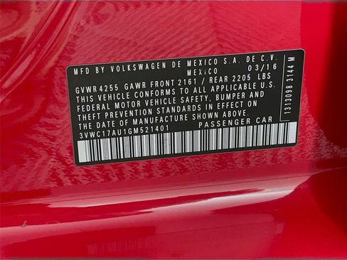 Used 2016 Volkswagen Golf Limited Edition image 34