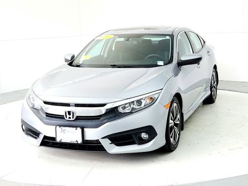 Used 2016 Honda Civic EX-T image 2