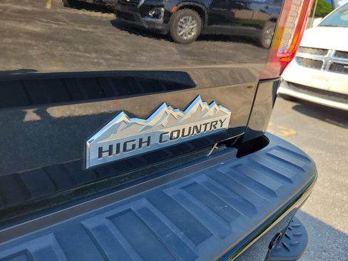 Used 2018 Chevrolet Silverado 1500 High Country AWD/4WD image 10