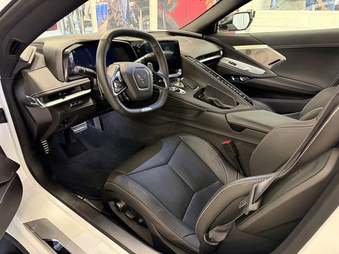 Used 2023 Chevrolet Corvette Z06 image 4