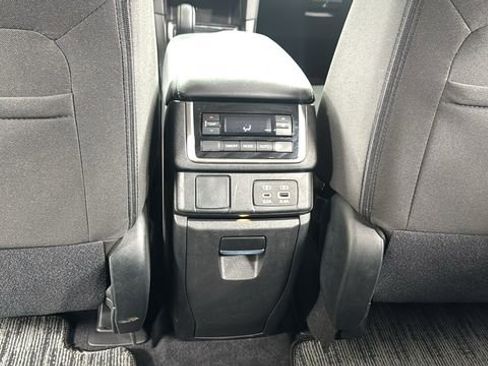 Certified 2023 Subaru Ascent Premium w/ Convenience Package image 40