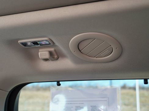 Used 2022 Ford Explorer Limited w/ Equipment Group 301A image 26