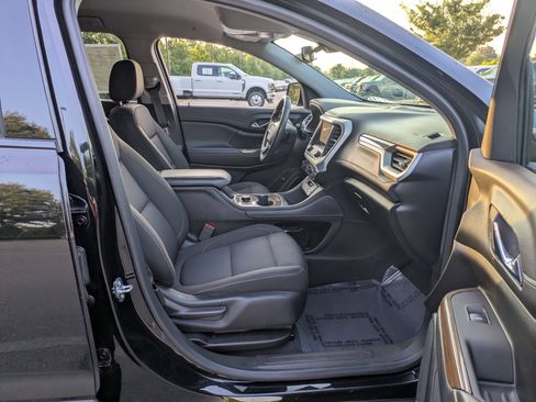 Used 2023 GMC Acadia SLE w/ Driver Convenience Package FWD image 36