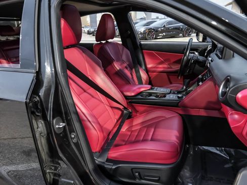 Used 2022 Lexus IS 500 image 36