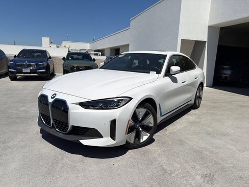 Used 2023 BMW i4 eDrive35 w/ Premium Package RWD image 3