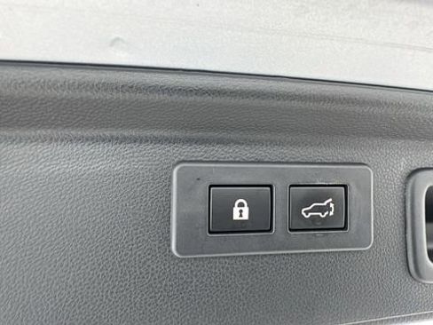 Certified 2023 Subaru Forester Limited image 19