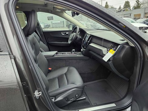 New 2025 Volvo XC60 B5 Core w/ Protection Package Premier image 11