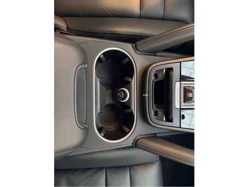 Used 2020 Porsche Cayenne AWD/4WD image 19