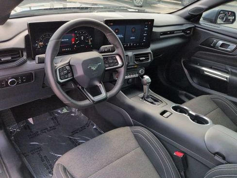 Certified 2025 Ford Mustang Coupe RWD image 15