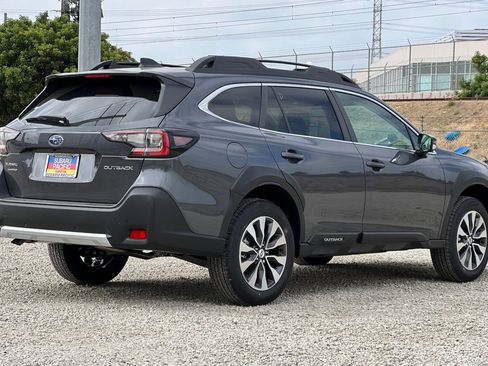 New 2025 Subaru Outback Limited image 4
