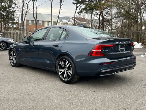 Used 2024 Volvo S60 B5 Core image 4